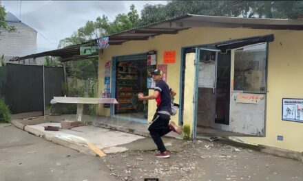 Piden la colaboración de la comunidad para localizar a ladrón que se llevó un celular en Álamo, Veracruz