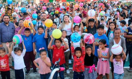 Los Reyes Magos llegaron a más de 2 mil niños tuxpeños  