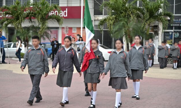 Centro Educativo Euroamericano participa en Lunes Cívico