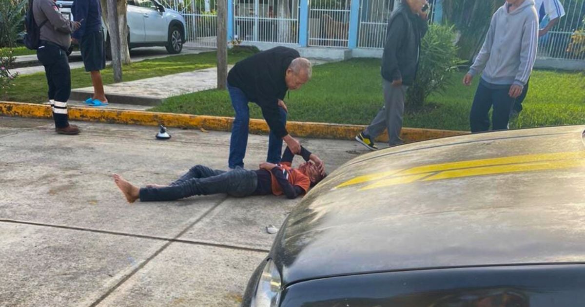 Naranjos: Motociclista Colisiona con Automóvil en la Avenida Tamaulipas