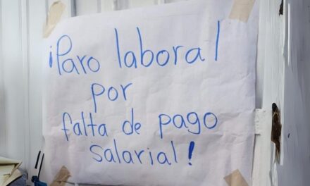  Protesta de Brazos Cruzados por falta de pago en escuelas Estatales
