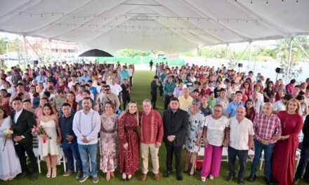 180 parejas contrajeron matrimonio en Tuxpan, como parte del Programa “Bodas Colectivas 2024”