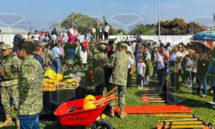 Festejan el Día del Ejército en Álamo: Batallón de Cerro Azul realiza demostración