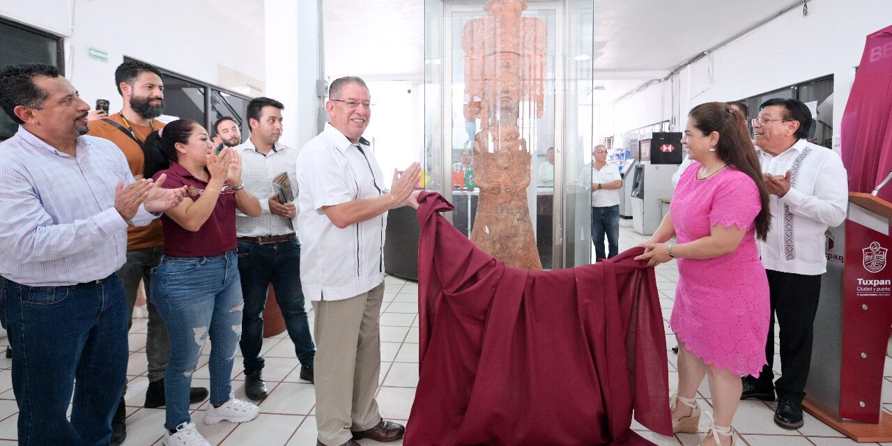 Réplica de Omeycualiztli, “Diosa de los Atardeceres”, estará en la planta baja de presidencia municipal de Tuxpan