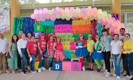 Celebran el Día del Niño en Tihuatlán con Alegría y Regalos