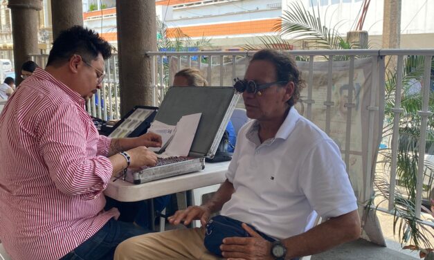 Este jueves se reanudaron las jornadas de salud visual en apoyo de las familias tuxpeñas