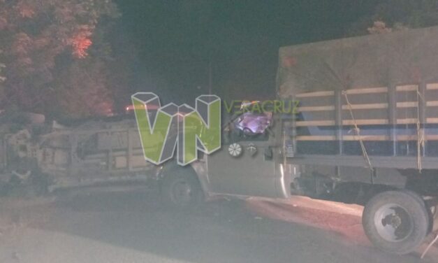 Álamo: Choque y volcadura en El Xúchil: Sólo daños materiales