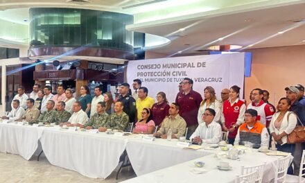 Tuxpan: Ante el inicio de la temporada de ciclones tropicales, se declaró abierta la Sesión Permanente del Consejo Municipal de Protección Civil