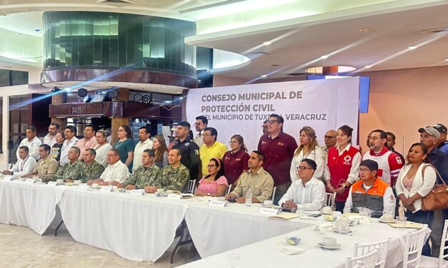 Tuxpan: Ante el inicio de la temporada de ciclones tropicales, se declaró abierta la Sesión Permanente del Consejo Municipal de Protección Civil