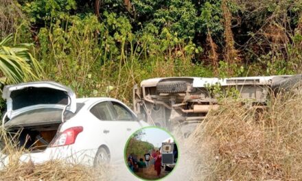 Vuelca grúa que remolcaba otro vehículo sobre la Tuxpan-Tampico