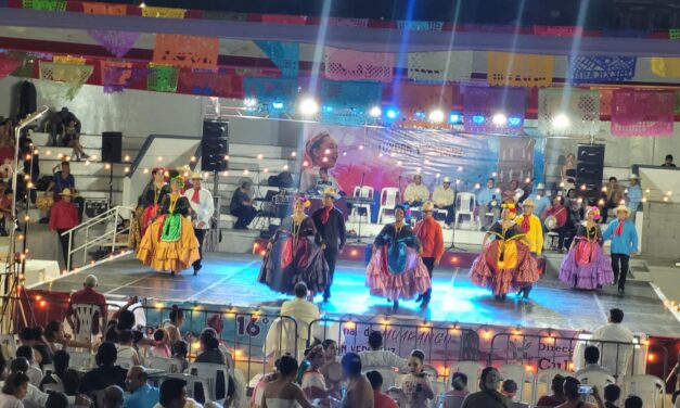 Tuxpan: Lleno TOTAL en el Concurso de Huapango