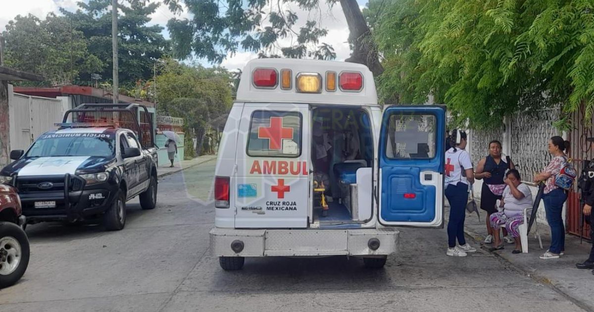 Terror en la colonia Aviación en Álamo: Mujer se desmaya tras amenaza con machete