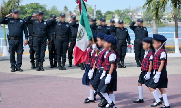 Tuxpan: Jardín de Niños “José L. Garizurieta” participa en Lunes Cívico