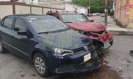 Choque Aparatoso en Álamo: Sin Lesionados