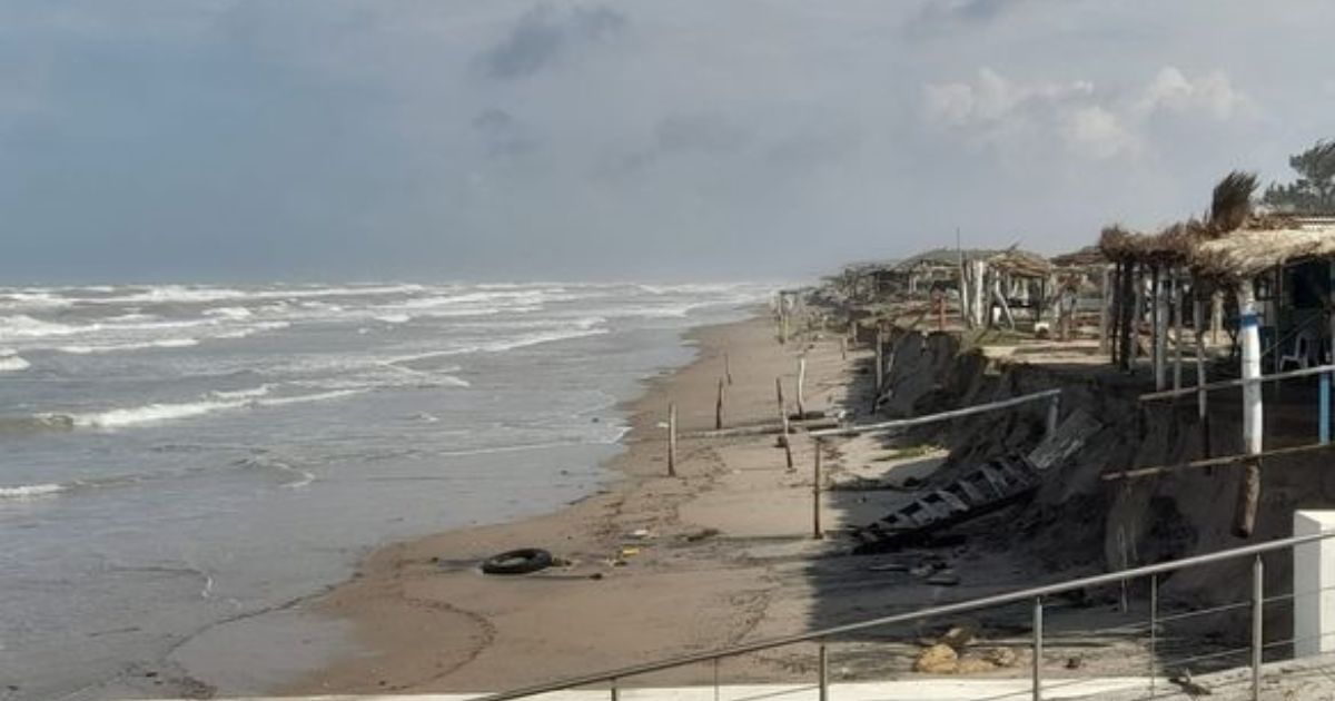 Pueblo Viejo: Mar gana terreno en Playa Hermosa