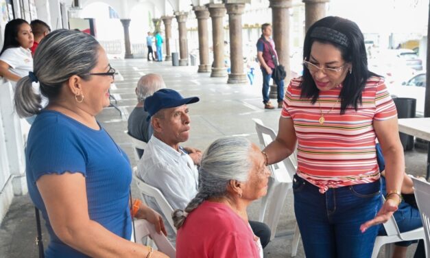 Continúa la Atención Ciudadana con la Jornada de Salud Visual en Tuxpan