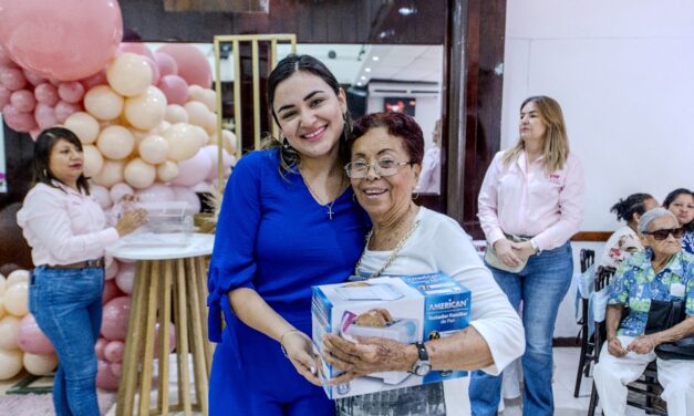 DIF Municipal y el Gobierno de Tuxpan festejaron a los abuelos en su día