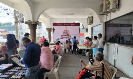 Jornada Multidisciplinaria sigue beneficiando a familias tuxpeñas