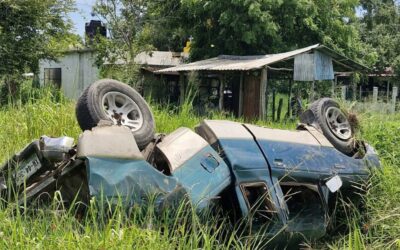 Camioneta vuelca tras haber sido embestida: tres lesionados en Tampico Alto