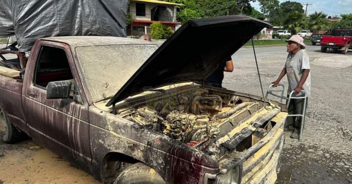 Álamo: Incendio en Troca de “Don Manuelito” Moviliza a Vecinos y Bomberos