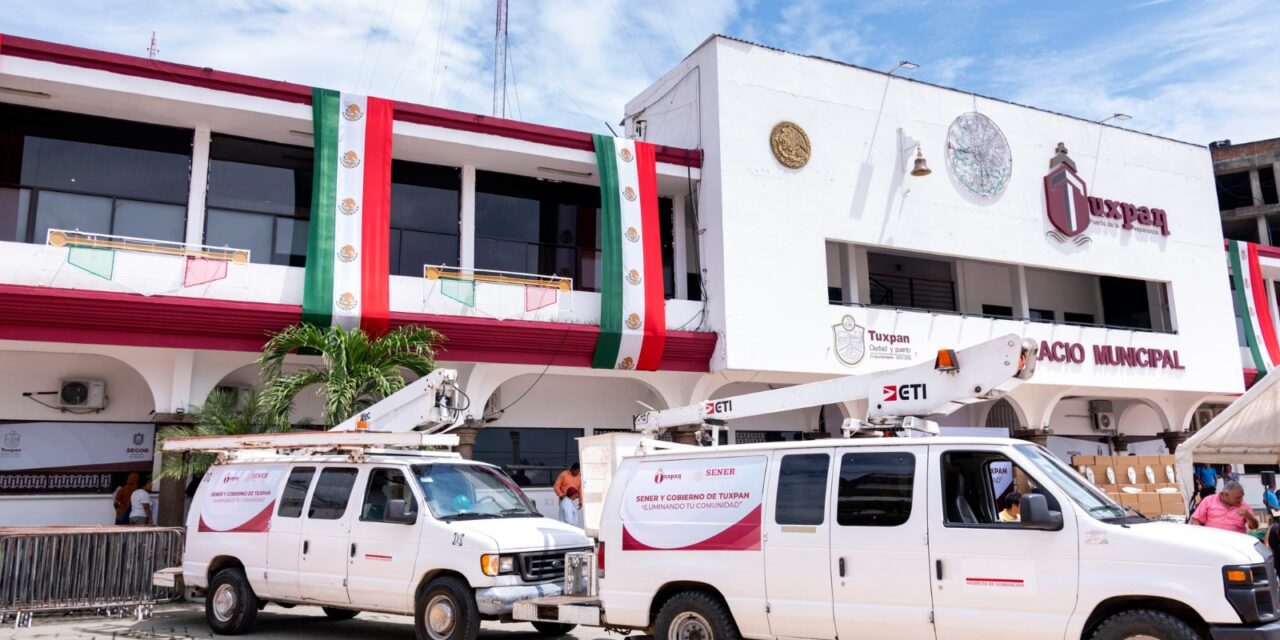 Inició la instalación de 6,500 luminarias LED para iluminar 86 comunidades rurales y colonias de Tuxpan