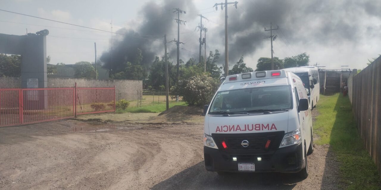 Incendio en bodega de la empresa Nitrocor en Pánuco