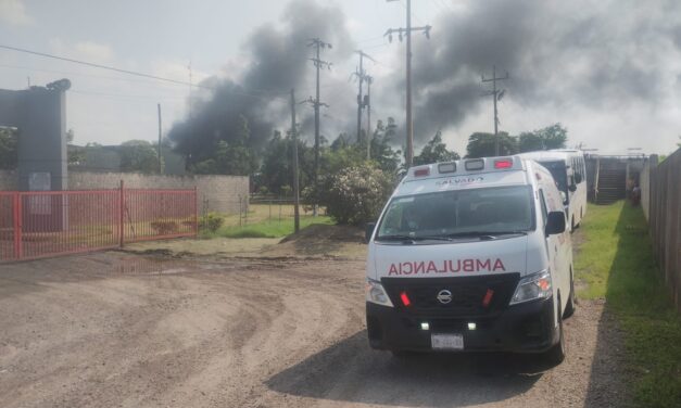 Incendio en bodega de la empresa Nitrocor en Pánuco