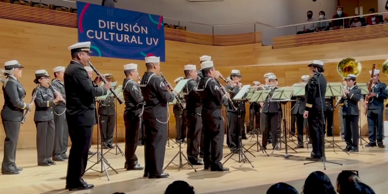 Se presenta en Tuxpan la Banda Sinfónica de la Secretaría de Marina Armada de México