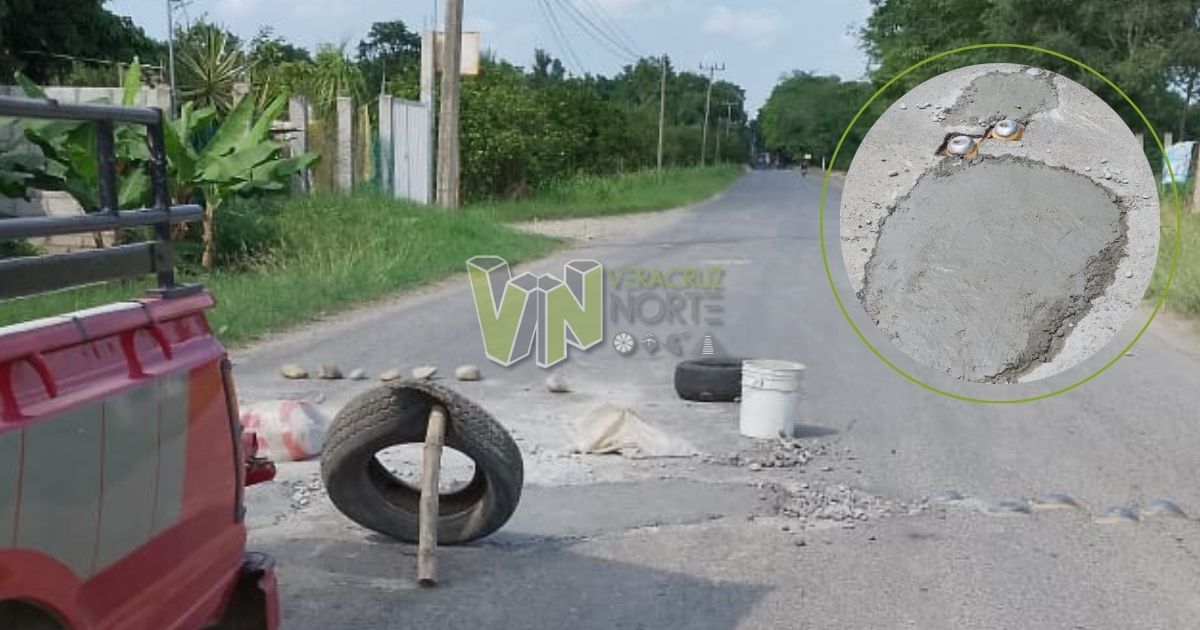 Taxistas de Álamo toman cartas en el asunto y bachean carretera ante la apatía del gobierno estatal