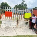 Álamo: Padres de familia mantienen toma de escuela telesecundaria en Lomas de Vinazco