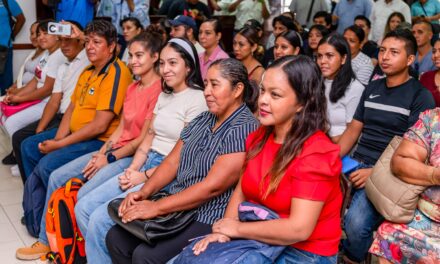 Jóvenes tuxpeños recibieron Becas TC Energía, como un reconocimiento a su esfuerzo, compromiso y talento