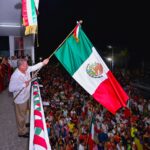 Con gran fervor patrio se realizó en Tuxpan la ceremonia del Grito de Independencia.