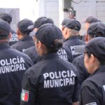 Gobierno de Tuxpan entrega vales de despensa a 135 elementos de la Policía Municipal