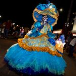 Inició en Tuxpan la celebración del Día de Muertos con un multitudinario desfile y un festival cultural