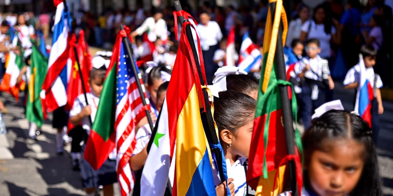 Tuxpan: Con desfile, conmemoran 79 aniversario de las Naciones Unidas