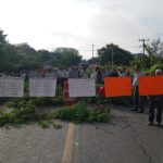 Pobladores bloquean carretera por falta de agua y mal servicio de CAEV en Tantoyuca