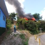 Incendio consume vivienda en Chicontepec: Vecinos solicitan apoyo para los afectados