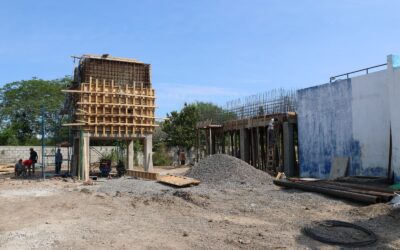 Alcalde de Pánuco y director de CAEV supervisan obra hídrica