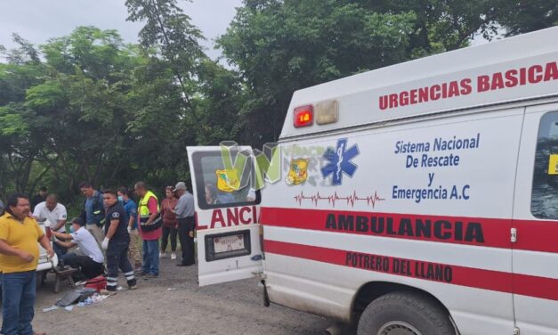 Choque entre dos motocicletas deja tres lesionados en Álamo, Veracruz