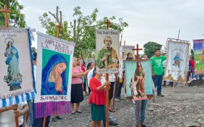 Álamo: En El Manantial Celebran a San Lucas Evangelista con Alegría y Devoción