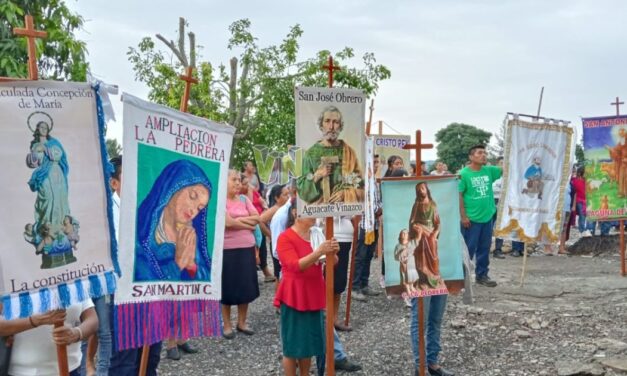 Álamo: En El Manantial Celebran a San Lucas Evangelista con Alegría y Devoción