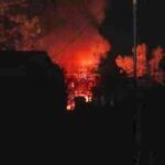 Don incendios en una sola noche: Fuego consume vivienda en La Camelia y Temapache