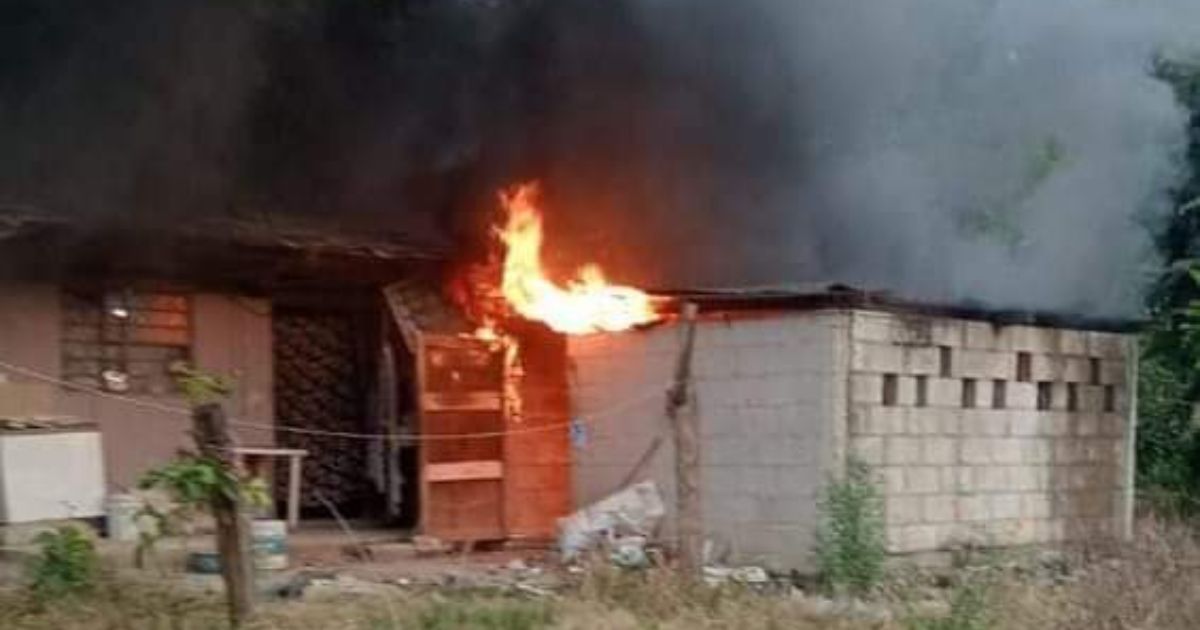 Cerro Azul: Solicitan apoyo para los afectados por el incendio en Xilitla