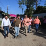 Tuxpan:El alcalde Dr. Jesús Fomperoza Torres y directores del Ayuntamiento, participaron en una mesa de atención ciudadana, en la colonia Emiliano Zapata