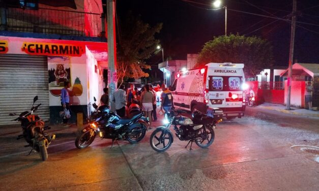 Colisión de motocicletas deja una mujer lesionada en Pánuco