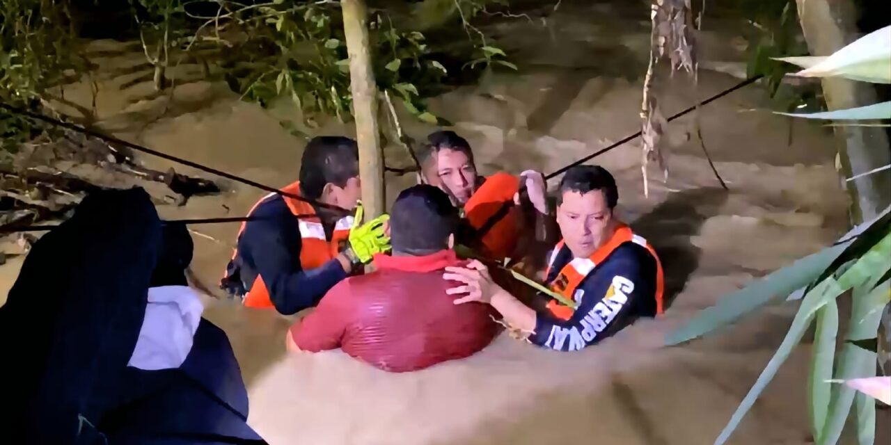 Rescate en el río Cazones: PC rescata a dos personas de morir ahogadas