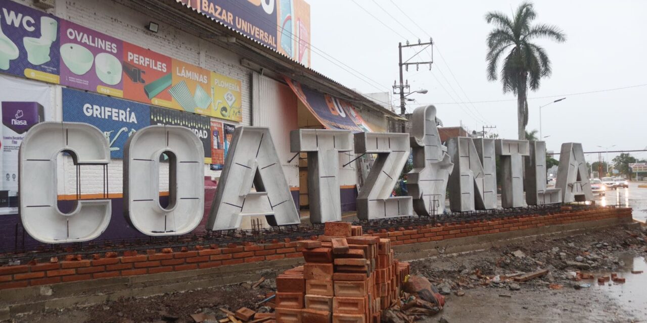 COATZINTLA: NUEVAS LETRAS EN EL BULEVAR “LÓPEZ MATEOS”