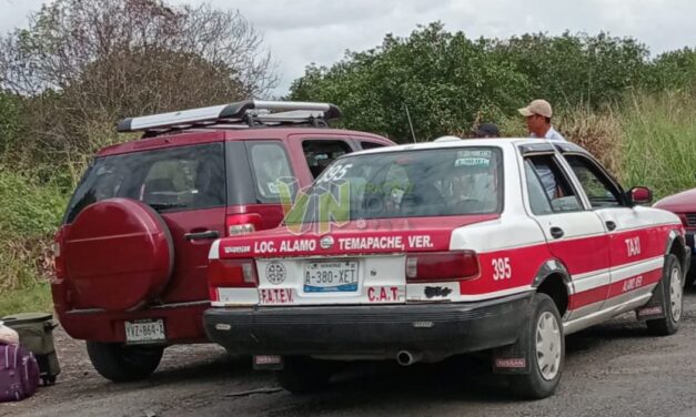 Choque en la carretera Álamo-Ixhuatlán de Madero deja sólo daños materiales