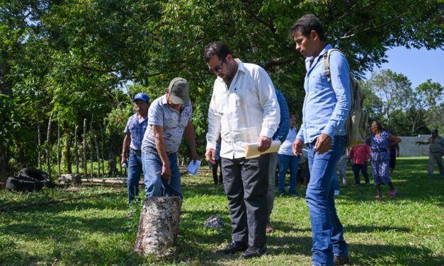 Tuxpan: El alcalde Dr. Jesús Fomperoza Torres visitó las comunidades Laja del Tubo y Monte Morelos para atender a las familias del campo