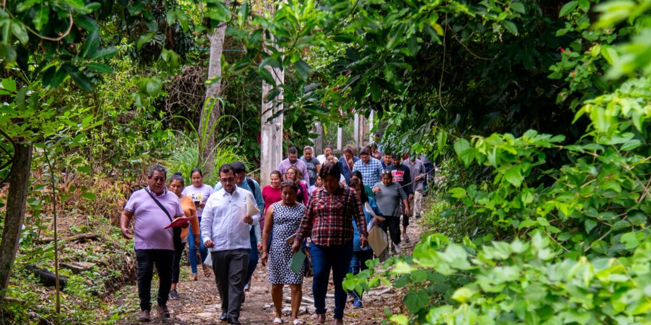 Tuxpan: El alcalde Dr. Jesús Fomperoza Torres realizó recorridos de atención ciudadana en la comunidad Ojite y los Infonavit Reyes Heroles y Puerto Pesquero